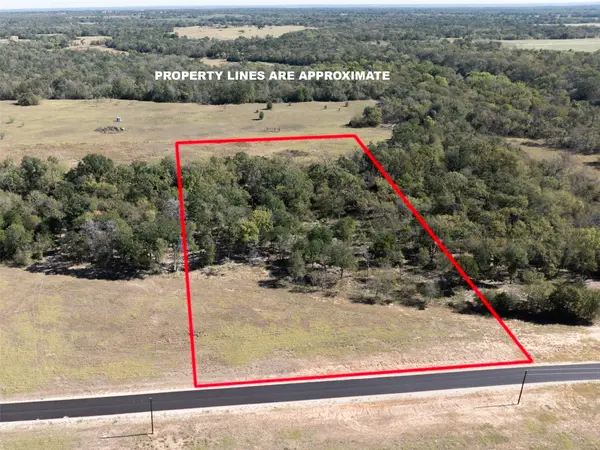 204 Little Branch LN, Cameron, TX 76520