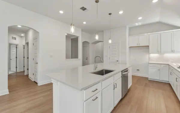 6900 Cliff Rose DR, Spicewood, TX 78669
