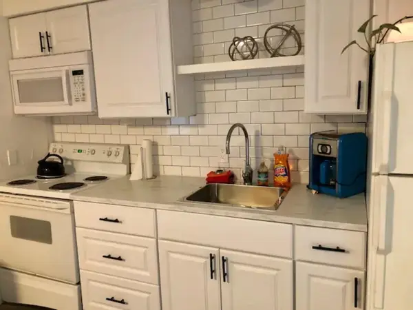 5909 Bolm RD #12, Austin, TX 78721