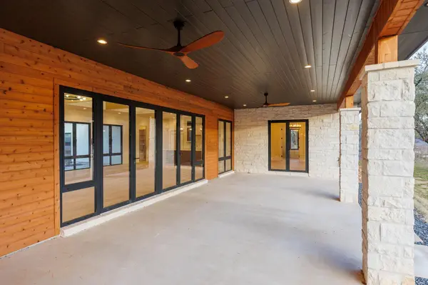 6425 Ranch Road 962 W, Round Mountain, TX 78663