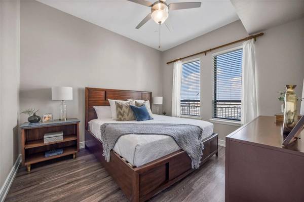 3201 Esperanza XING #415, Austin, TX 78758