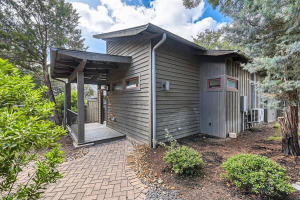 2113 Barbaro WAY #14, Spicewood, TX 78669