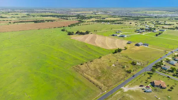 1499 County Road 311 DR, Jarrell, TX 76537