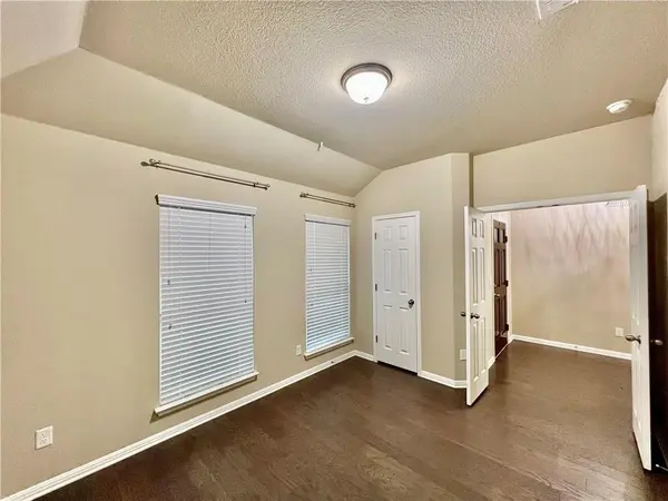 429 Lewisville LN, Leander, TX 78641