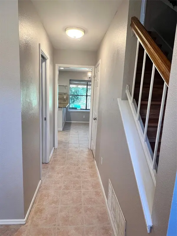 5665 Wagon Train RD, Austin, TX 78749