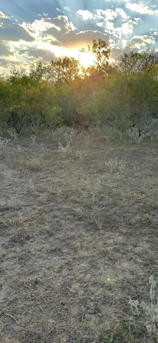000 Carter RD, Dale, TX 78616