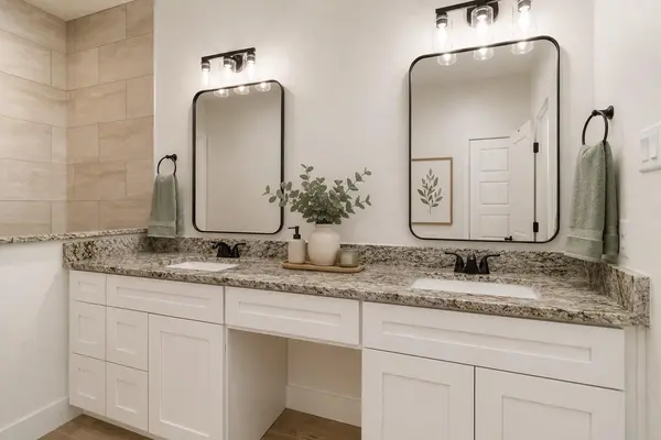12 Meadow Oak CT, Wimberley, TX 78676