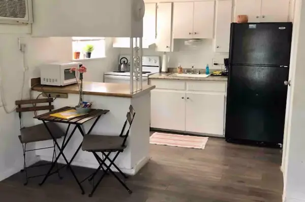 5909 Bolm RD #2, Austin, TX 78721