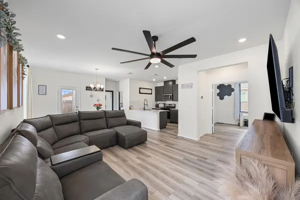 222 Summit DR, Lockhart, TX 78644