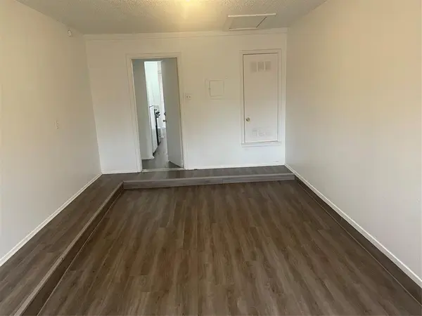 5105 Teri RD #A, Austin, TX 78744