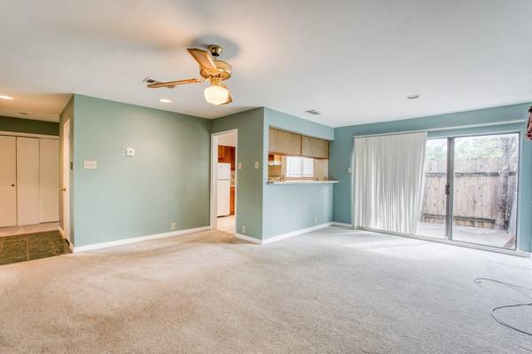 6810 Deatonhill DR #110, Austin, TX 78745