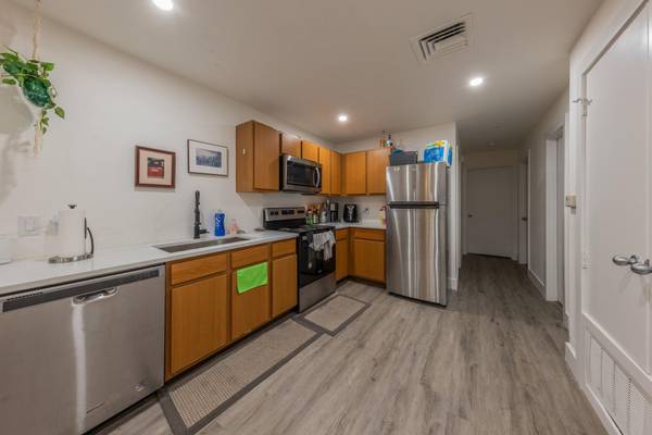 2824 Rio Grande ST #202, Austin, TX 78705