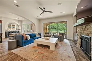 313 Grand Oaks LN, Georgetown, TX 78628