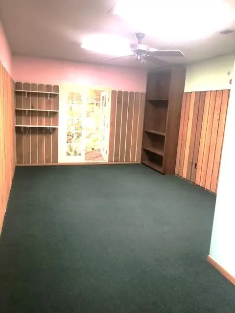 1614 W Cameron Ave, Rockdale, TX 76567