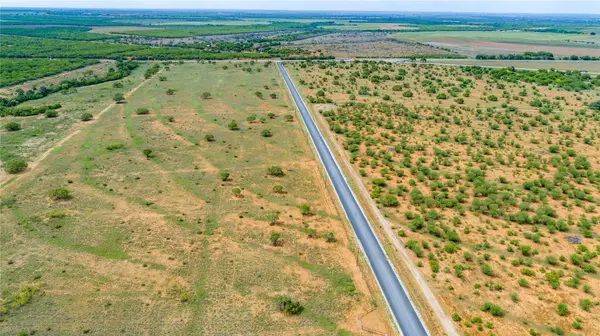574 PR Goose Creek LN, Jourdanton, TX 78026
