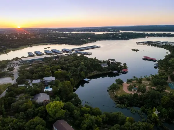 16146 Clara Van ST, Lakeway, TX 78734