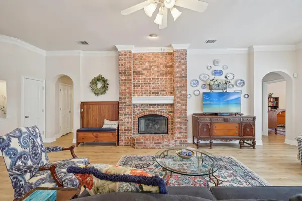1834 Red Rock DR, Round Rock, TX 78665