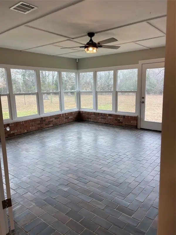 139 Fm 696, Elgin, TX 78621