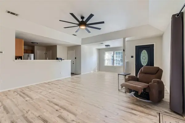 134 Bellair DR, Kyle, TX 78640