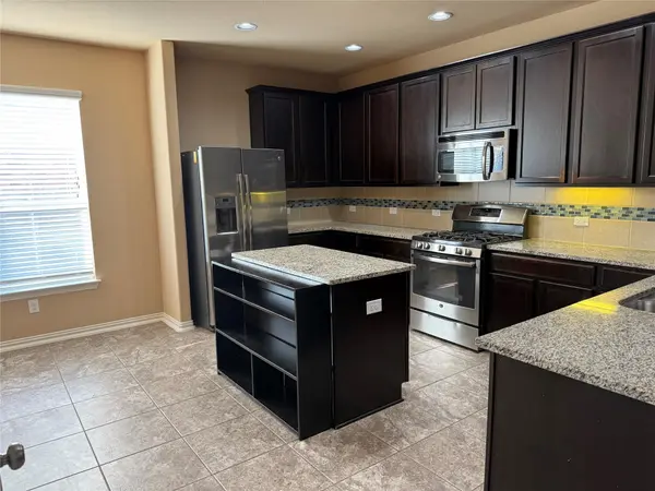 1209 Rhonda CV, Hutto, TX 78634