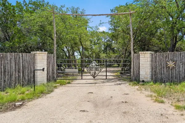 2415 Overland Stage RD, Dripping Springs, TX 78620