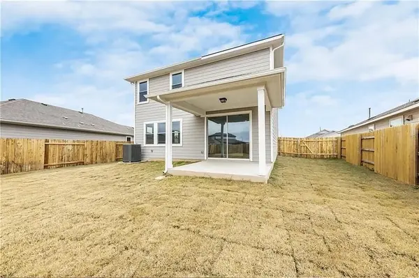 313 Trailside LN, Bastrop, TX 78602