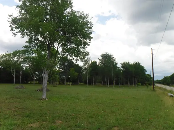 104 W Riverside DR, Bastrop, TX 78602