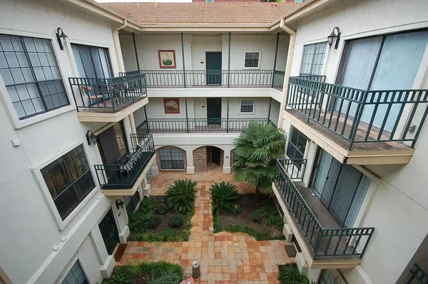 1908 San Antonio ST #312, Austin, TX 78705