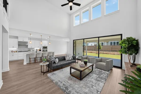 9213 The Ravine WAY, Austin, TX 78744