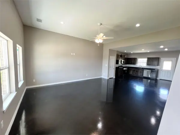 1218 Stone Valley DR, Lampasas, TX 76550