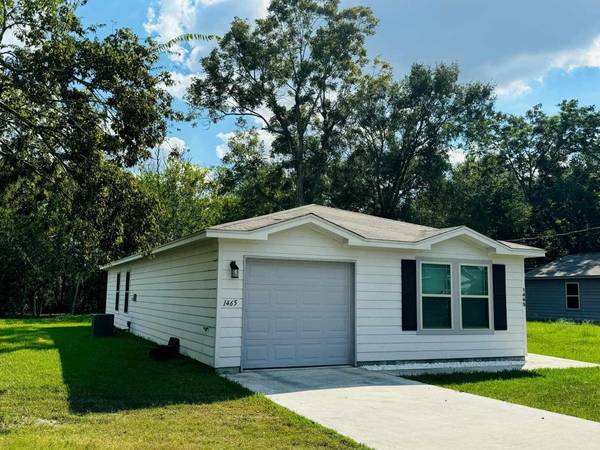 1465 W Highland DR, Beaumont, TX 77705