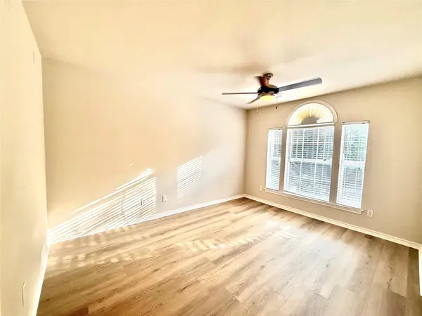 6804 N Capital of TX HWY #824, Austin, TX 78731