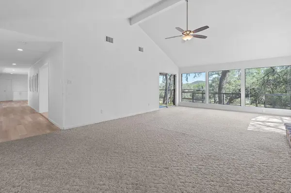 110 Hillsedge RD, Wimberley, TX 78676