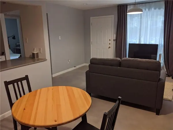 1705 Crossing PL #B-124, Austin, TX 78741
