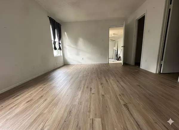 9705 Carson CRK #A, Del Valle, TX 78617
