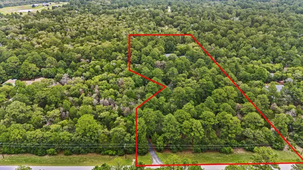 222 Pony Express DR, Smithville, TX 78957