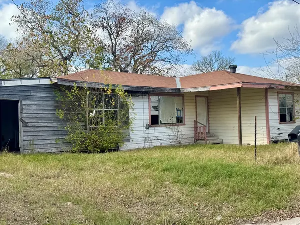 117 Charles ST, Cuero, TX 77954