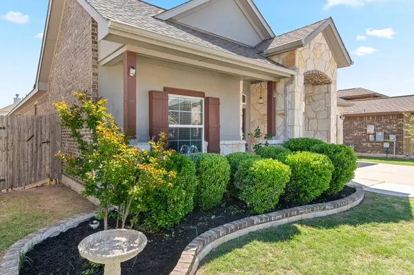 8017 Bassano DR, Round Rock, TX 78665