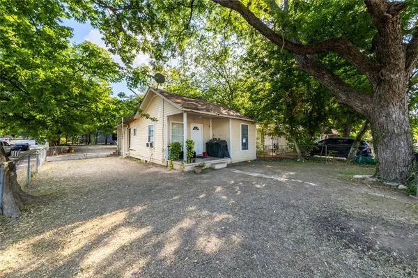 1511 Holly ST, Austin, TX 78702