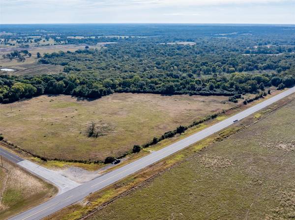 3297 FM 3403, Lincoln, TX 78948