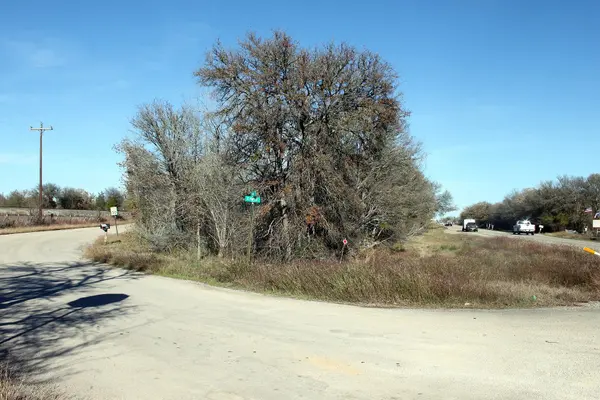 100 Track Road HWY, Dale, TX 78616