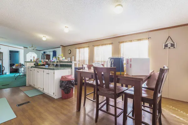 209 E Sheldon Ave, Thrall, TX 76578