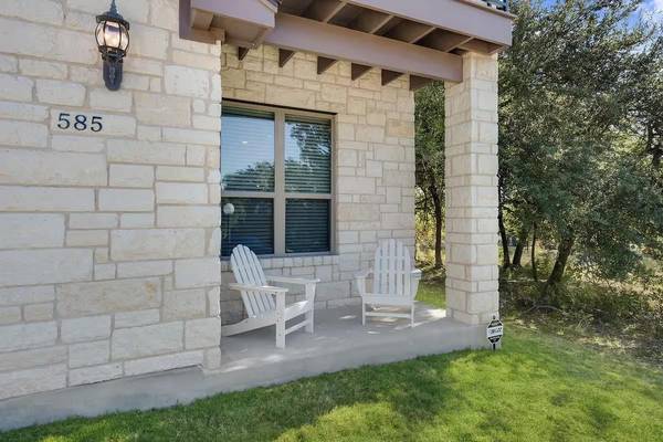585 Demarett DR, Point Venture, TX 78645