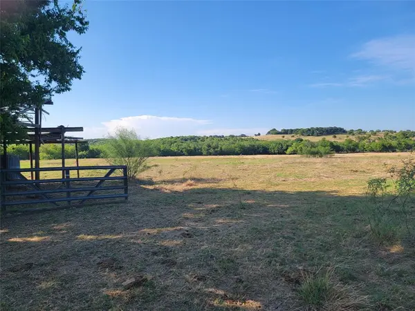 105 Black Ankle RD, Lockhart, TX 78644