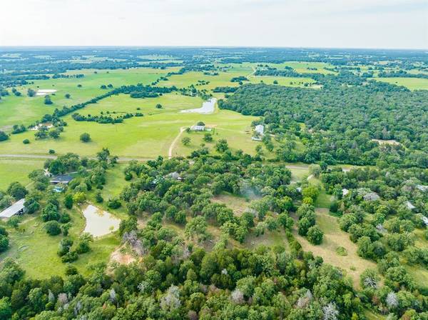7338 FM 1624, Lexington, TX 78947