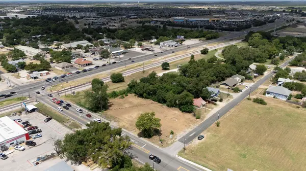 101 E South ST, Leander, TX 78641