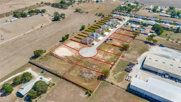 340 Navarro WAY #18B, Seguin, TX 78155