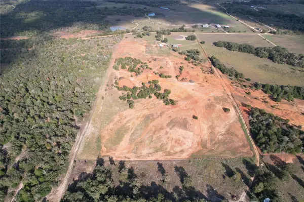 5280 County Road 320, Rockdale, TX 76567