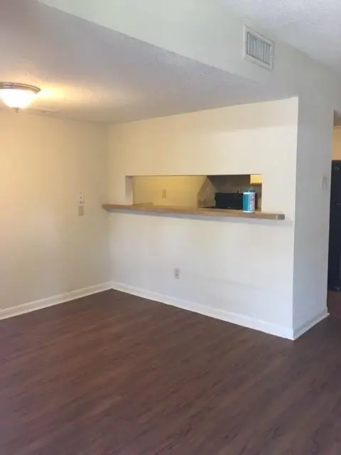 4709 Harmon Ave #321, Austin, TX 78751