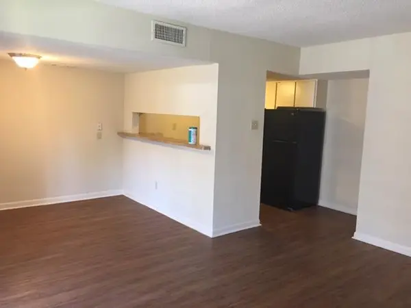 4709 Harmon Ave #321, Austin, TX 78751